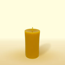 Load image into Gallery viewer, No.1 beeswax candle top view
