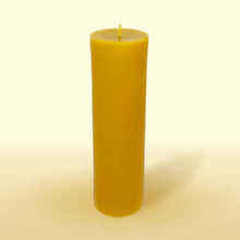 Load image into Gallery viewer, No.3 beeswax candle top view
